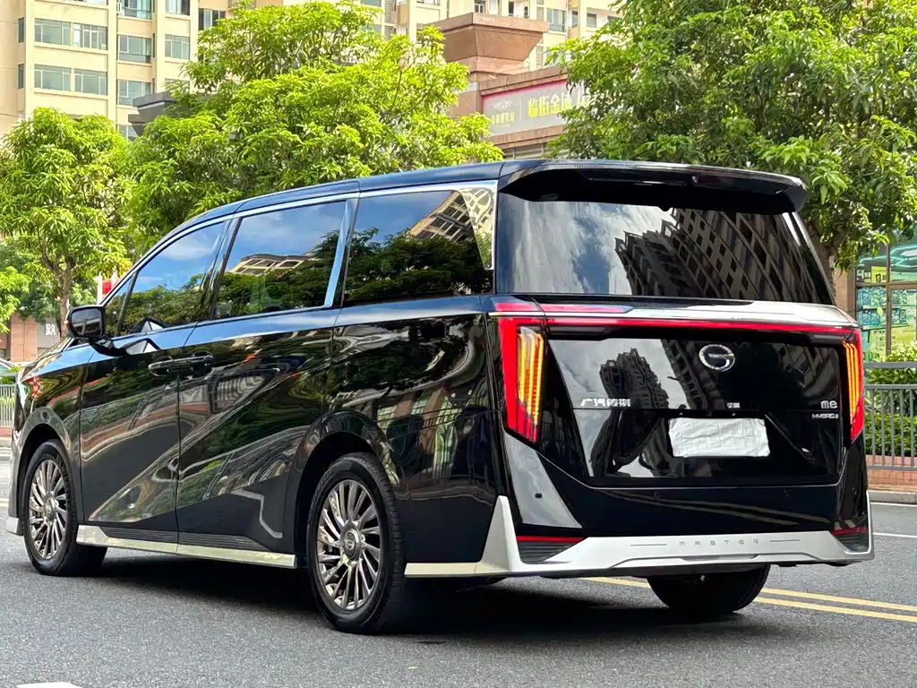 GAC Motor Trumpchi M8 — фото 4