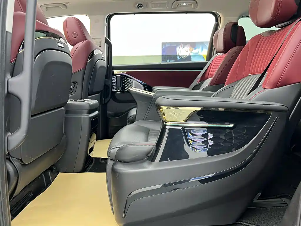 GAC Motor Trumpchi E9 — фото 9