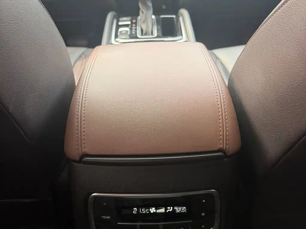 GAC Motor Trumpchi GS8 — фото 19