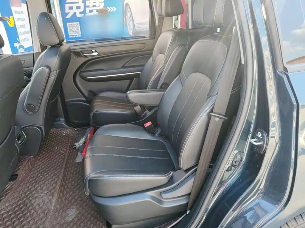 GAC Motor Trumpchi M6 — фото 17