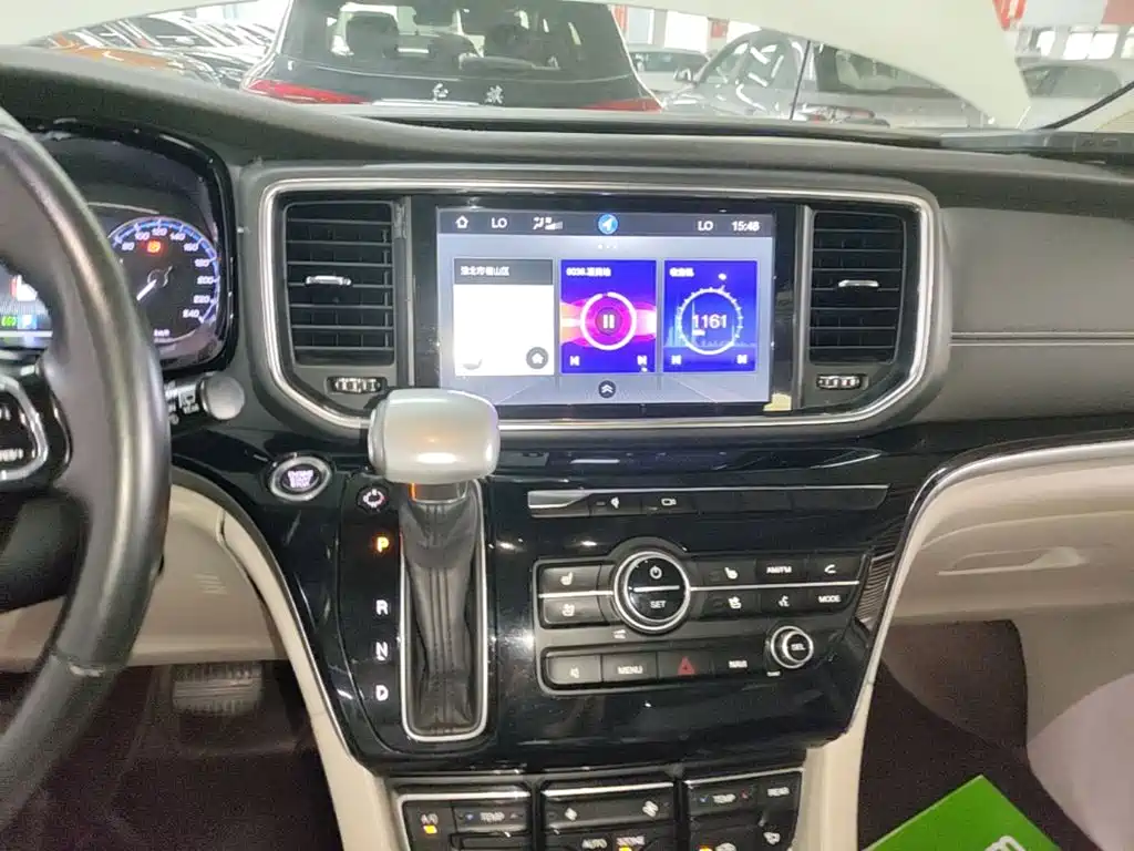 GAC Motor Trumpchi M8 — фото 8