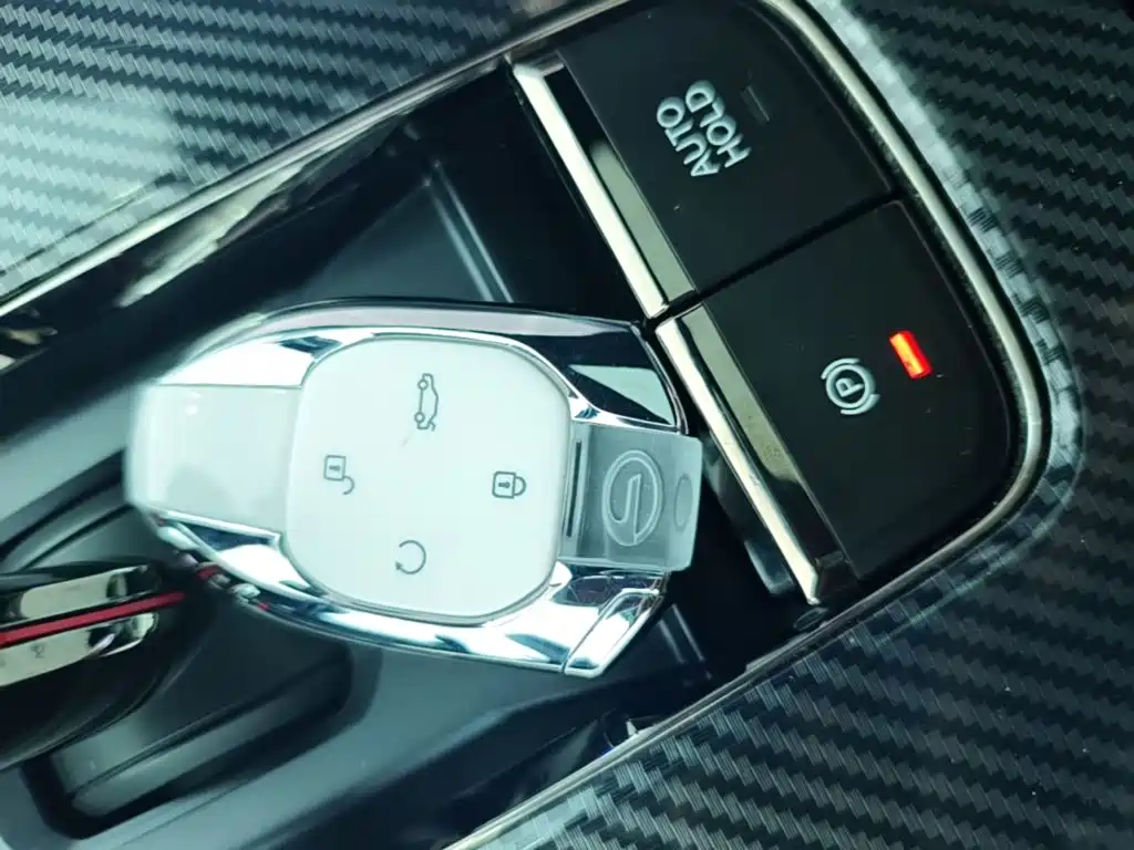 GAC Motor Shadow Leopard — фото 9