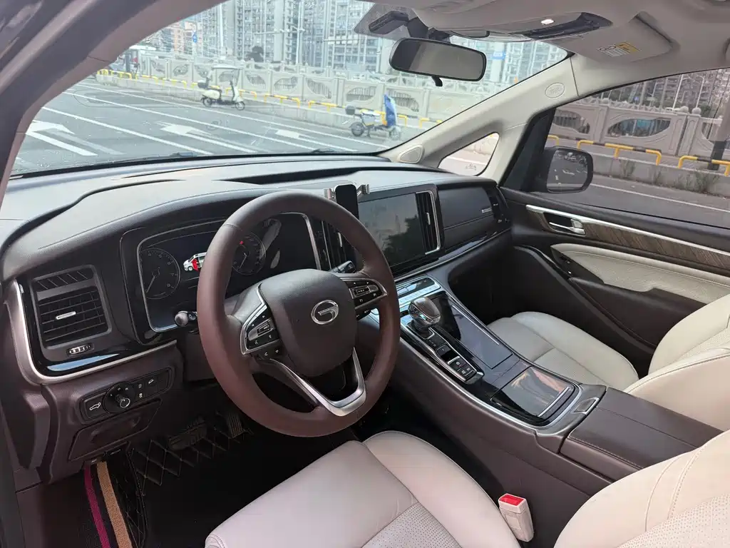 GAC Motor Trumpchi M8 — фото 5