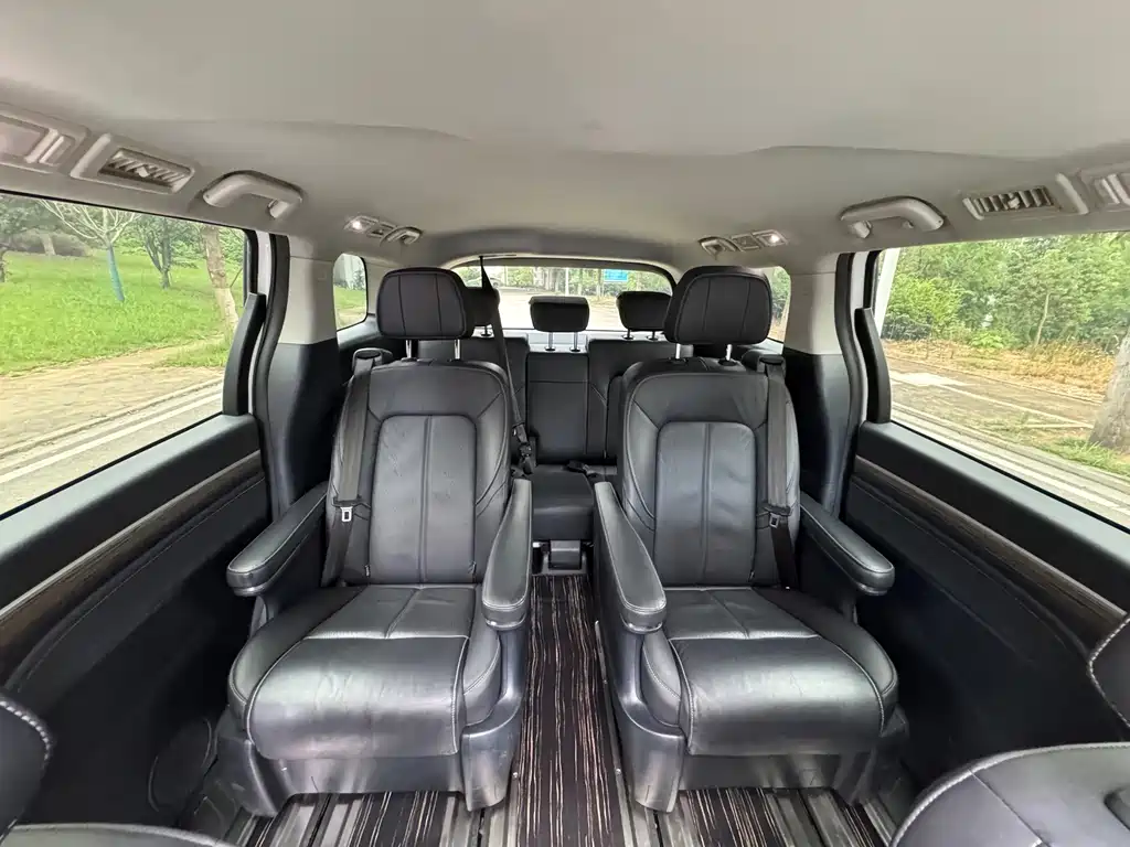 GAC Motor Trumpchi M8 — фото 14