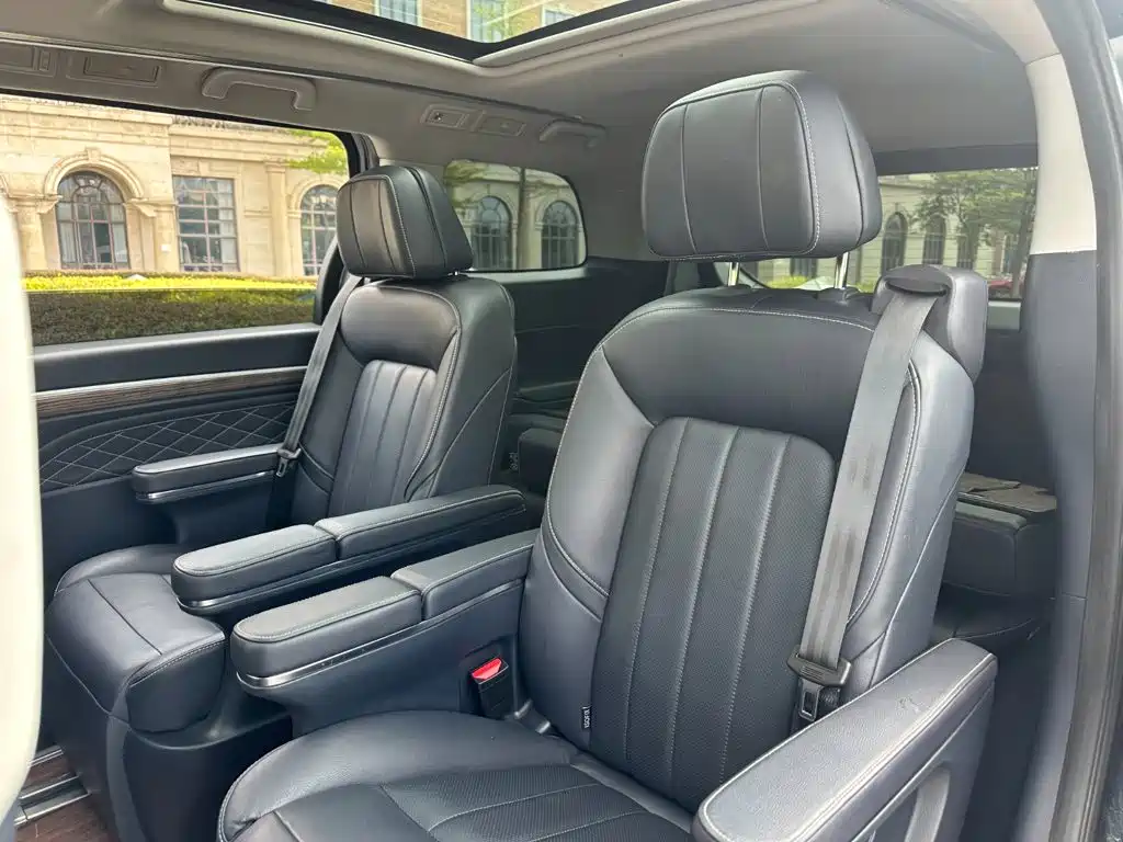 GAC Motor Trumpchi M8 — фото 13