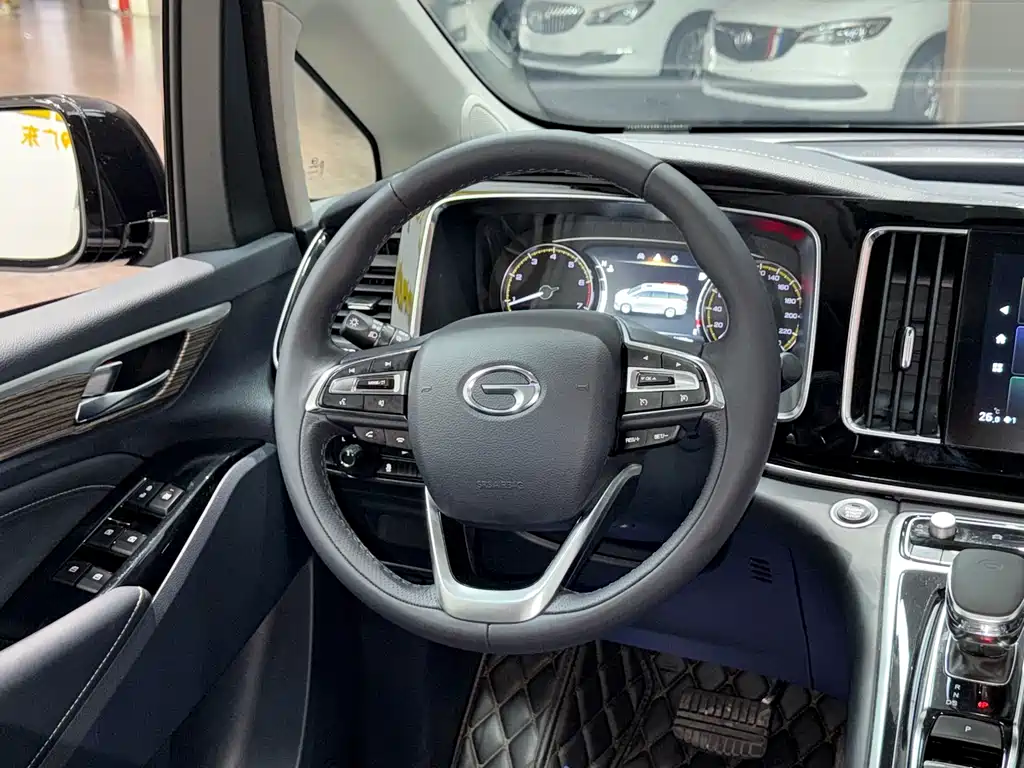 GAC Motor Trumpchi M8 — фото 9
