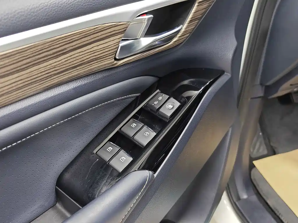 GAC Motor Trumpchi M8 — фото 15