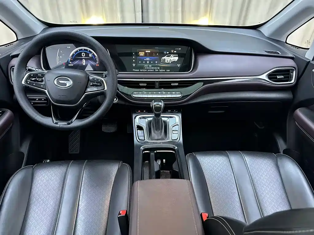 GAC Motor Trumpchi M6 — фото 17