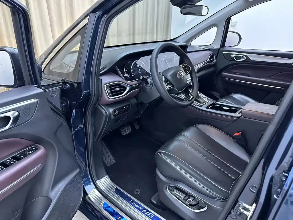 GAC Motor Trumpchi M6 — фото 10