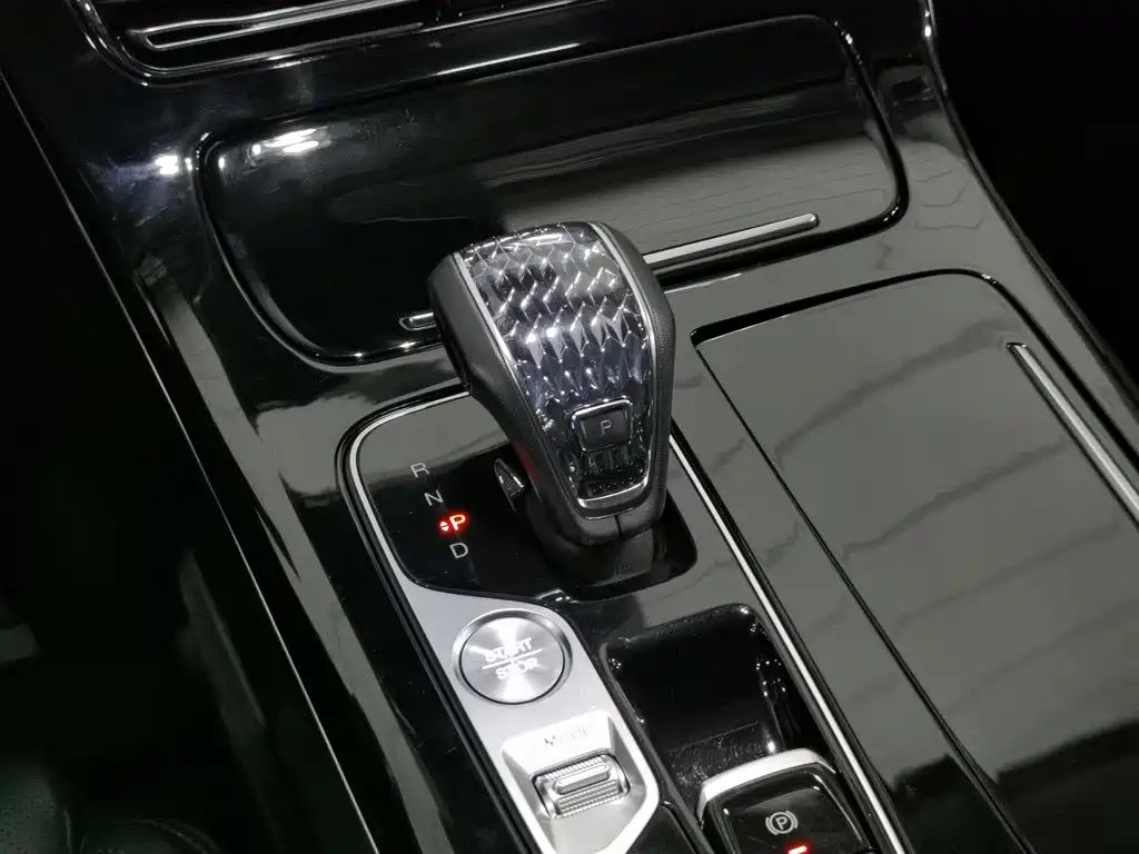 GAC Motor Trumpchi M8 — фото 13