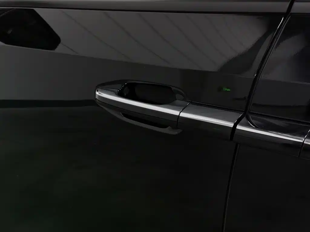 GAC Motor Trumpchi M8 — фото 18