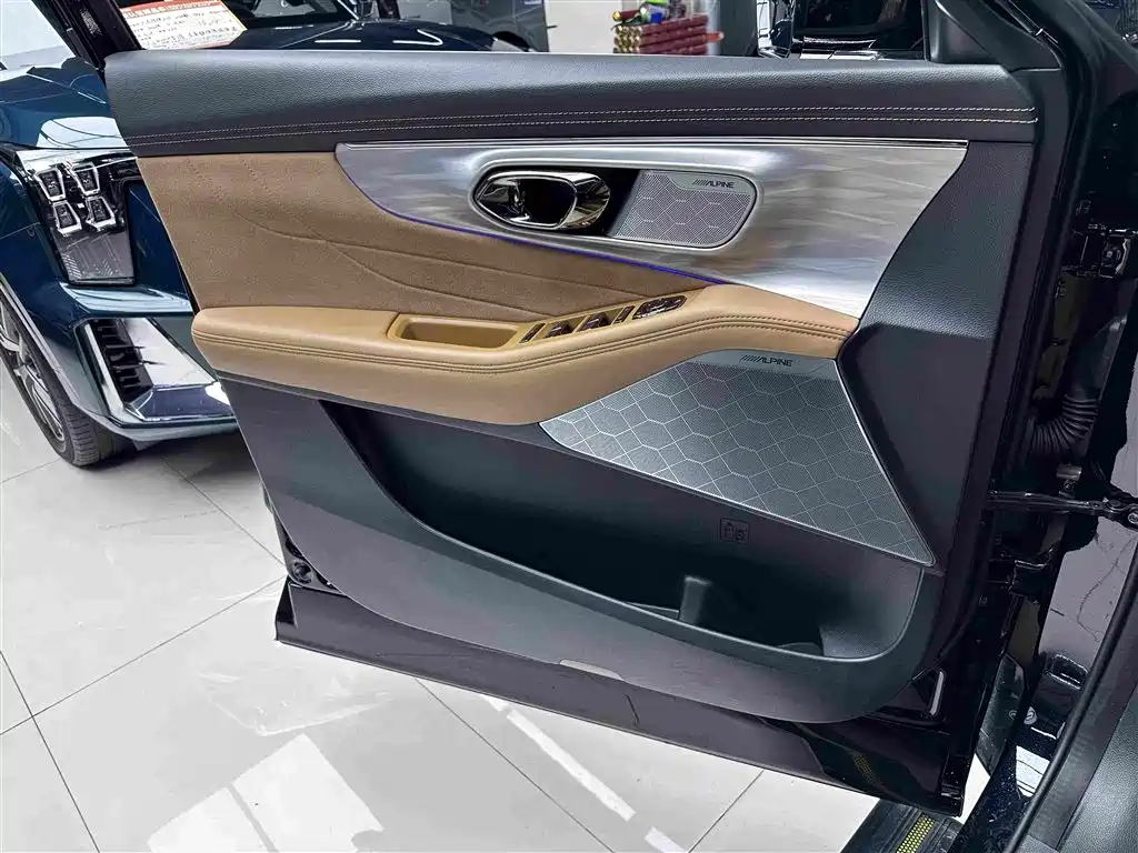GAC Motor Trumpchi ES9 — фото 11