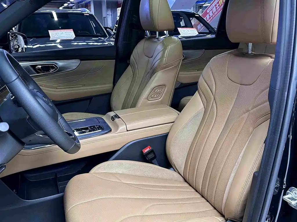 GAC Motor Trumpchi ES9 — фото 29
