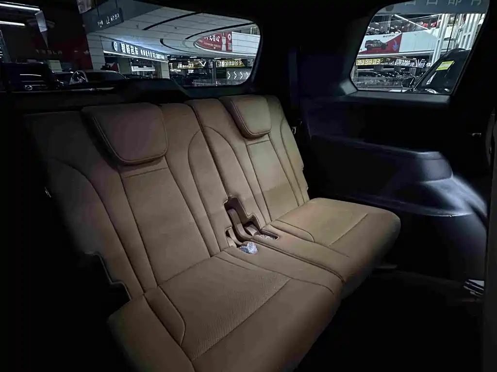 GAC Motor Trumpchi ES9 — фото 32