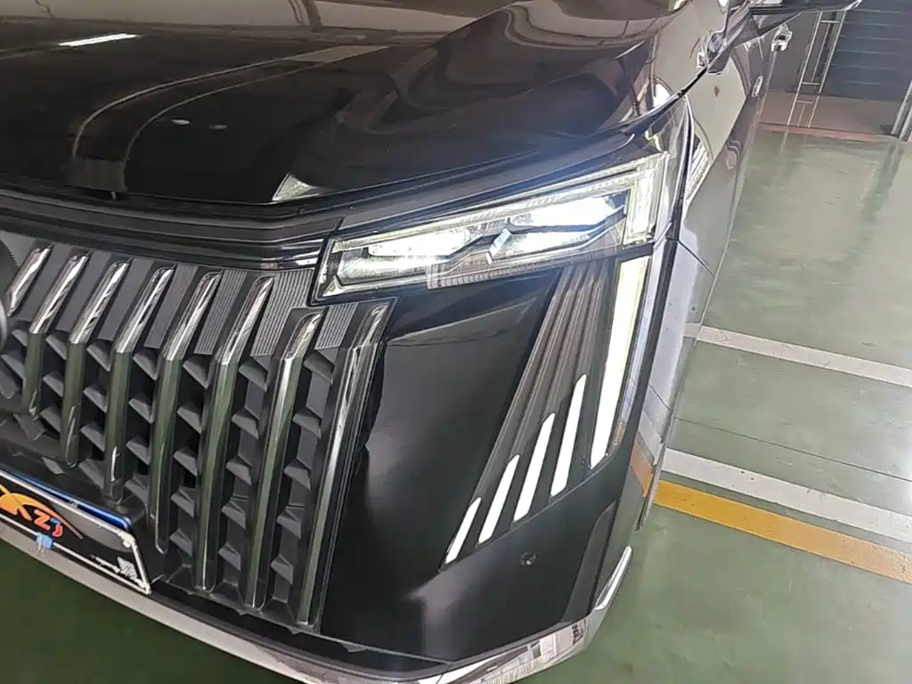GAC Motor Trumpchi M8 — фото 24