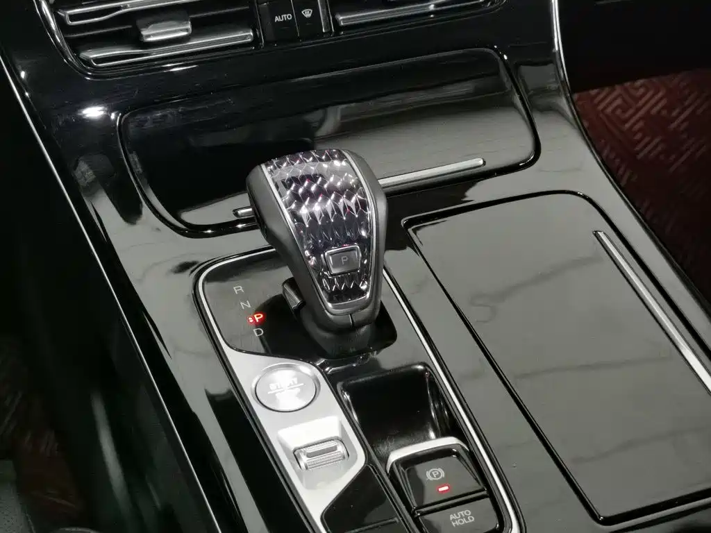 GAC Motor Trumpchi M8 — фото 13