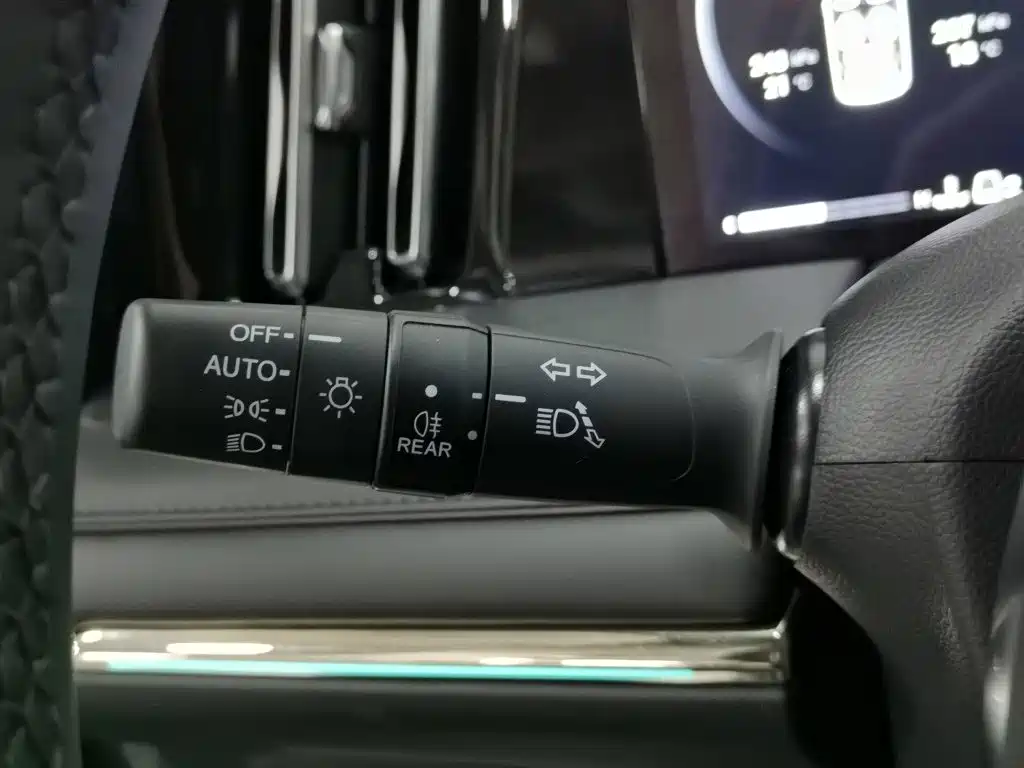 GAC Motor Trumpchi M8 — фото 21