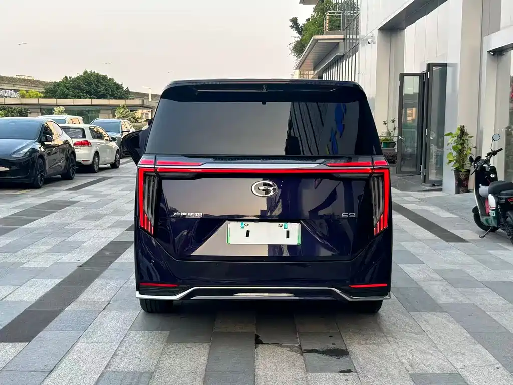 GAC Motor Trumpchi E9 — фото 20