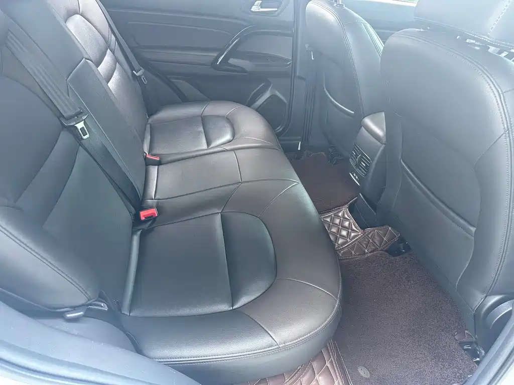 GAC Motor GS4 Hybrid — фото 14