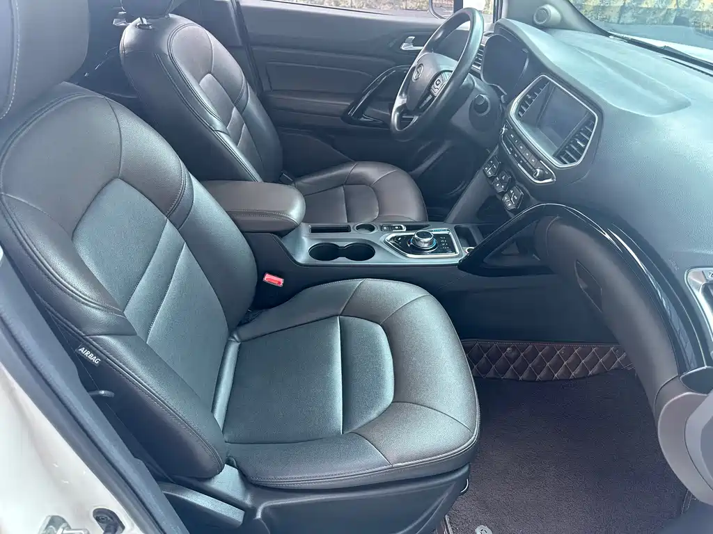 GAC Motor GS4 Hybrid — фото 15