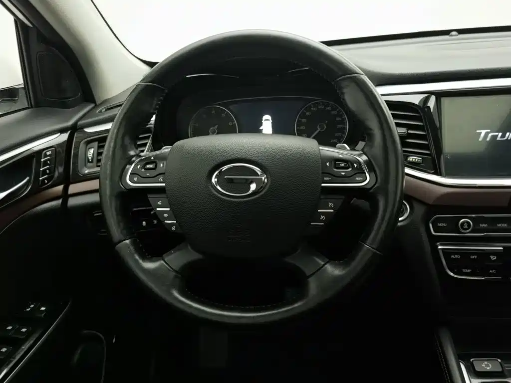 GAC Motor Trumpchi GS8 — фото 11