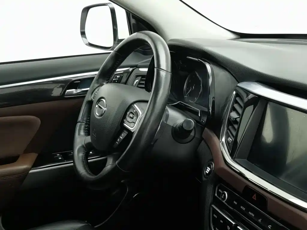 GAC Motor Trumpchi GS8 — фото 22
