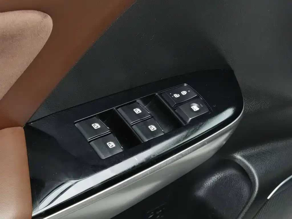 GAC Motor Trumpchi GS8 — фото 9