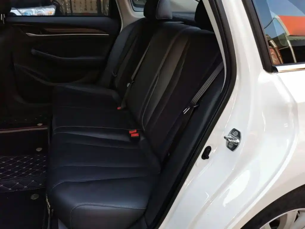 GAC Motor Trumpchi GA6 — фото 17