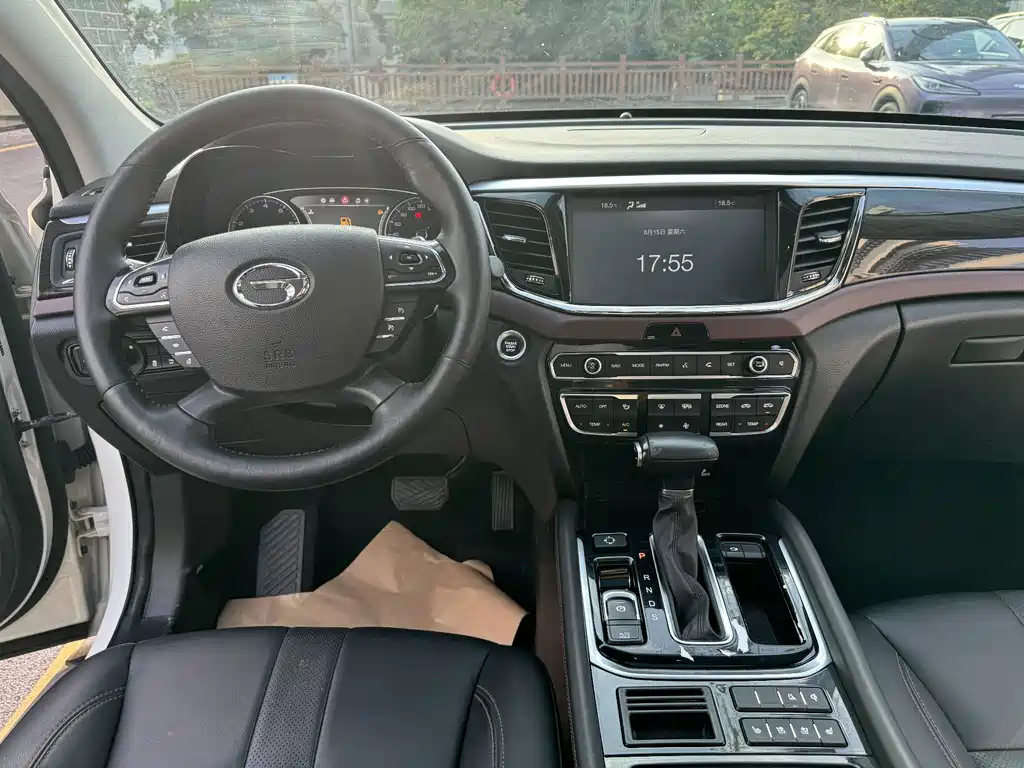 GAC Motor Trumpchi GS8 — фото 16