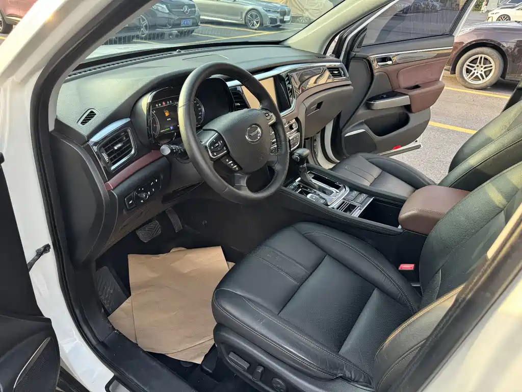 GAC Motor Trumpchi GS8 — фото 10