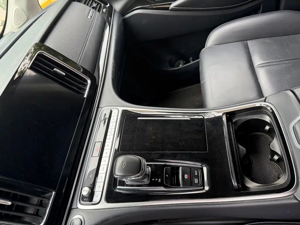 GAC Motor Trumpchi M8 — фото 11