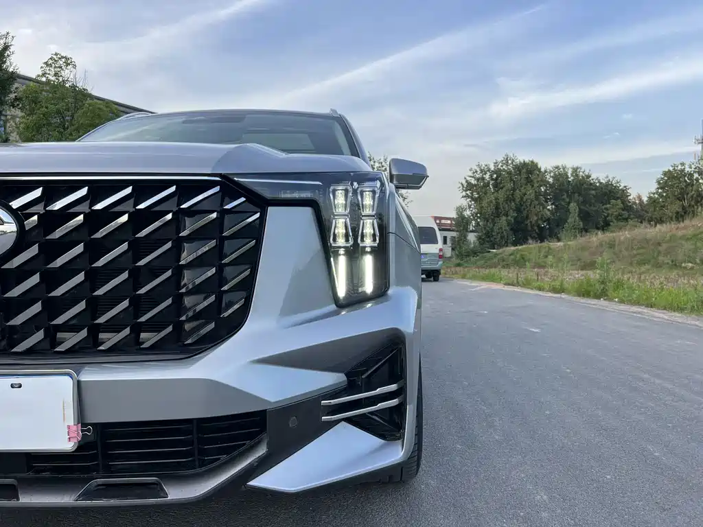 GAC Motor Trumpchi GS8 — фото 20