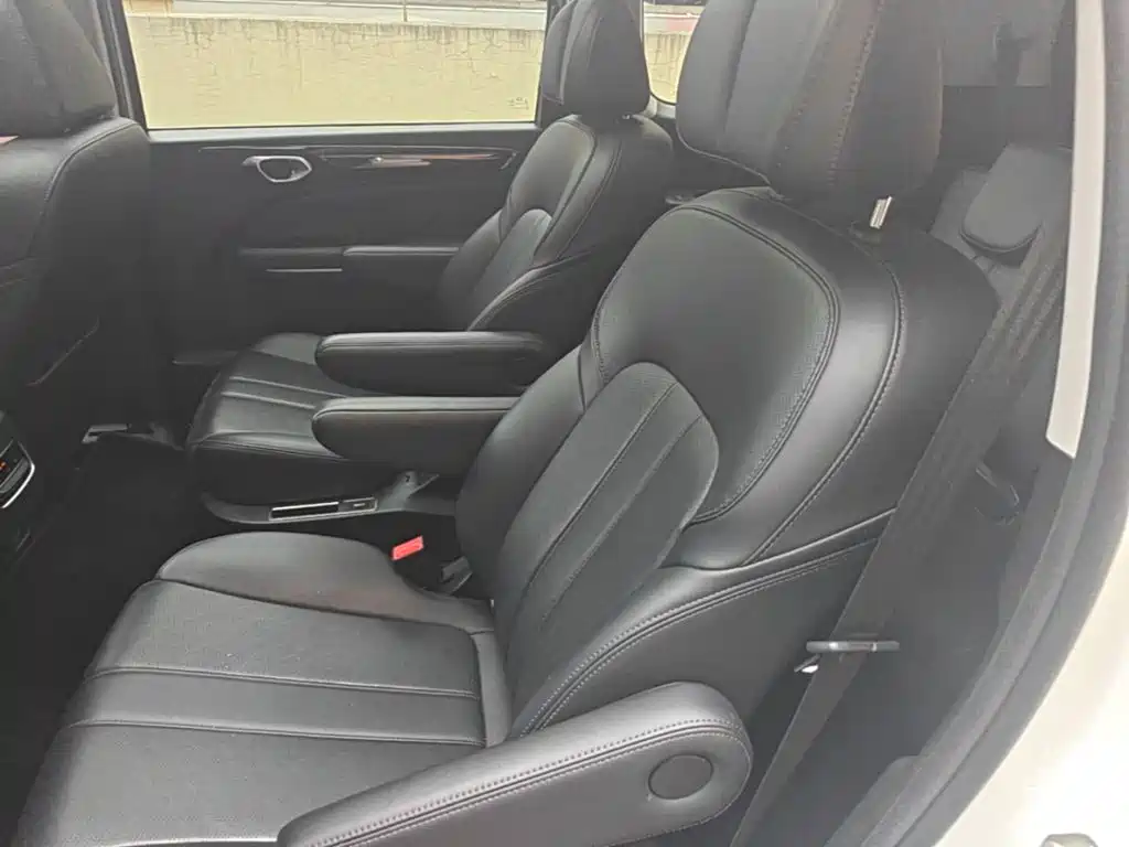 GAC Motor Trumpchi M6 — фото 17