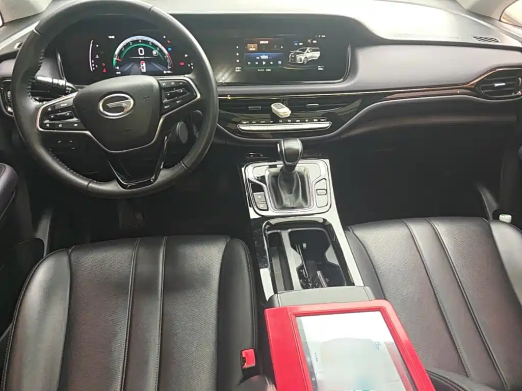 GAC Motor Trumpchi M6 — фото 10