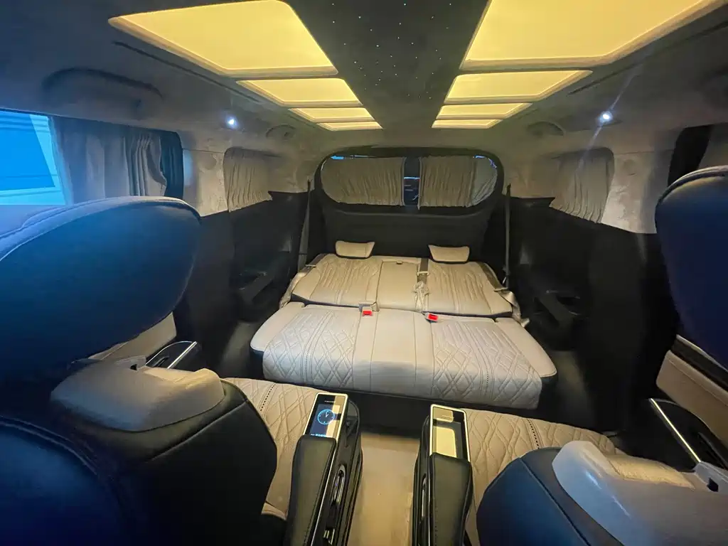 GAC Motor Trumpchi M8 — фото 11