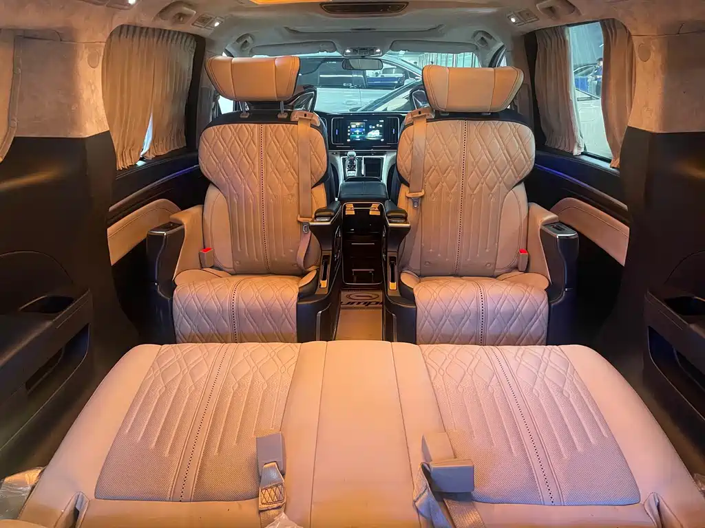 GAC Motor Trumpchi M8 — фото 4