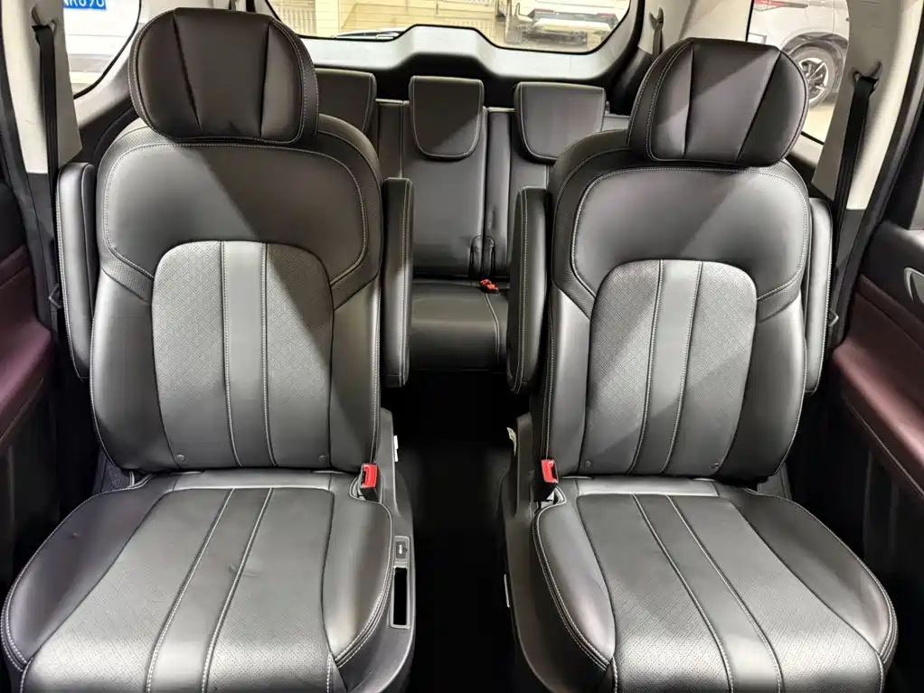 GAC Motor Trumpchi M6 — фото 13