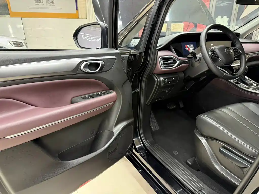 GAC Motor Trumpchi M6 — фото 17