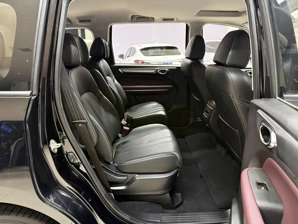 GAC Motor Trumpchi M6 — фото 18