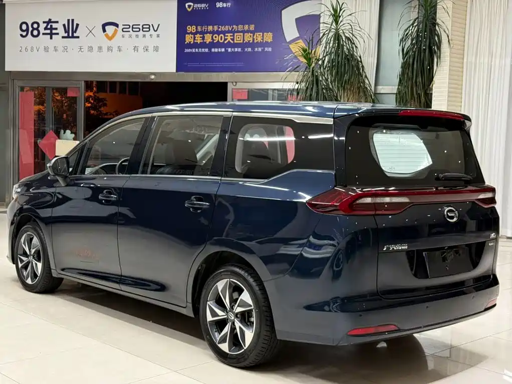 GAC Motor Trumpchi M6 — фото 6