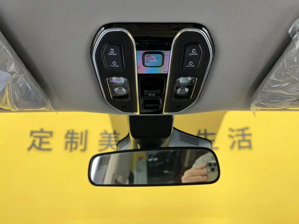 GAC Motor Trumpchi M8 — фото 21