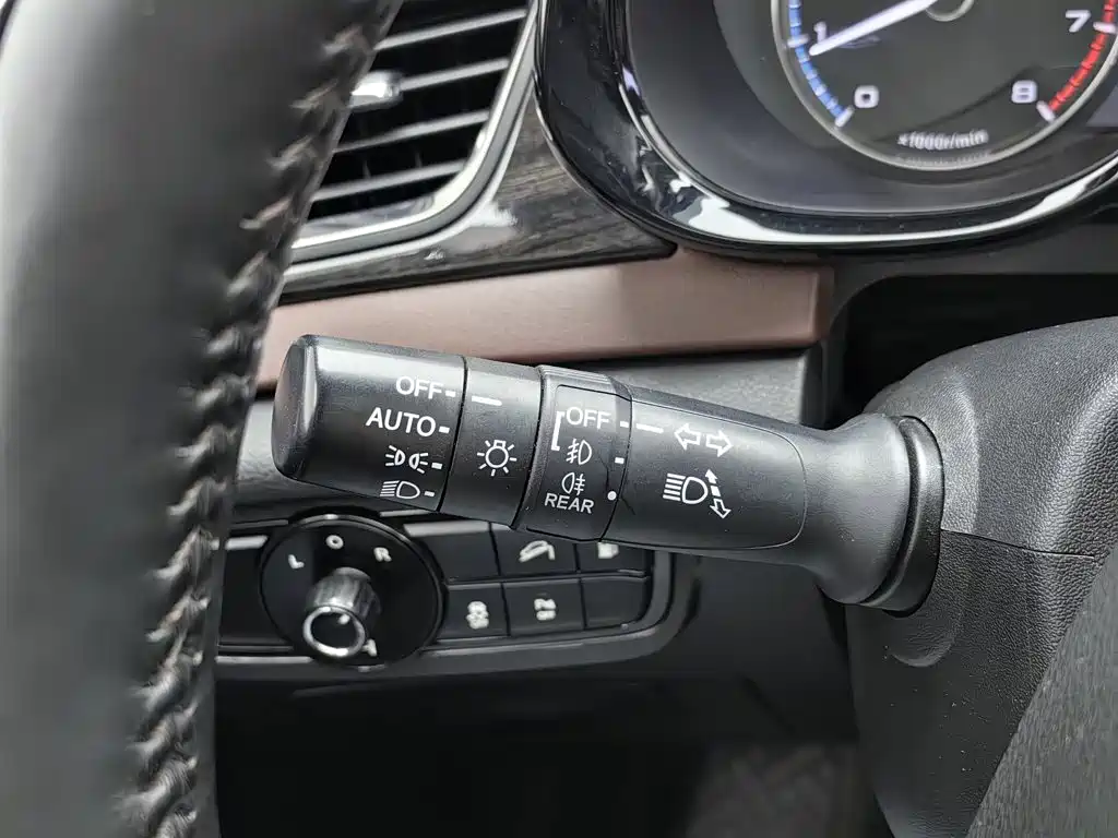 GAC Motor Trumpchi GS8 — фото 21