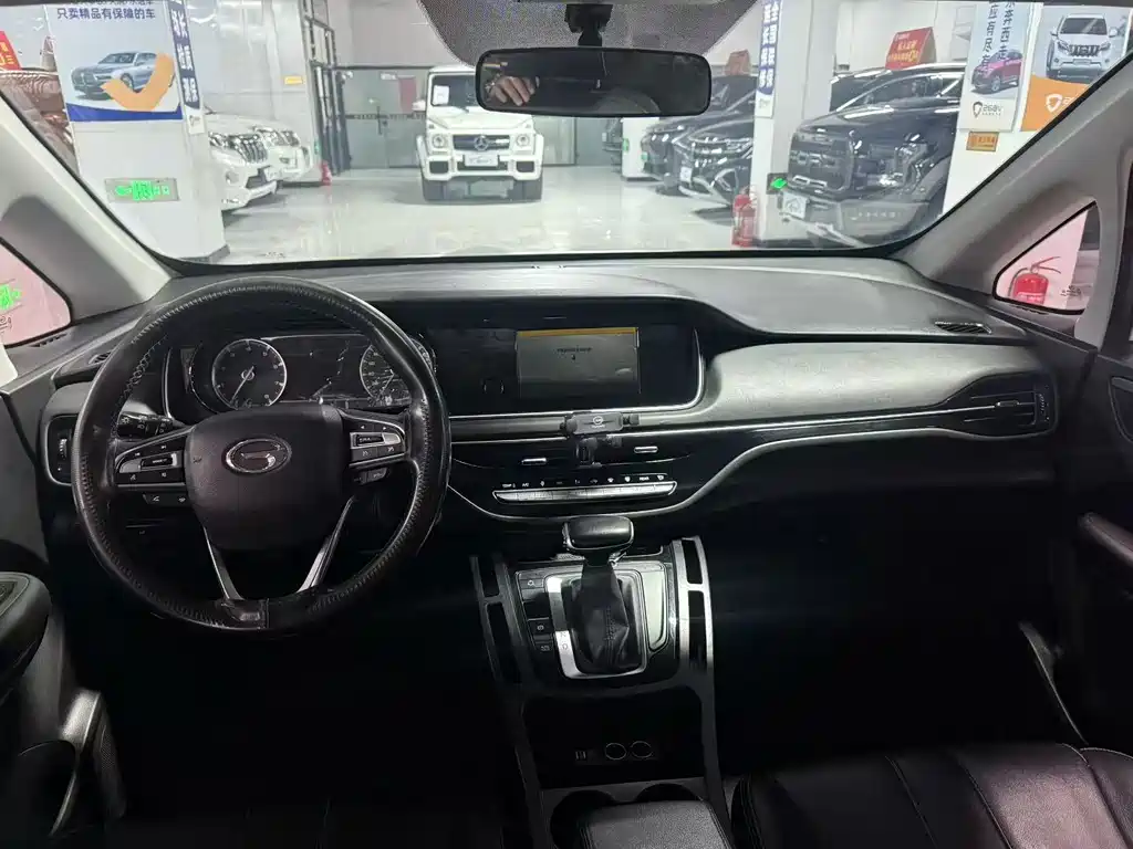GAC Motor Trumpchi M6 — фото 9