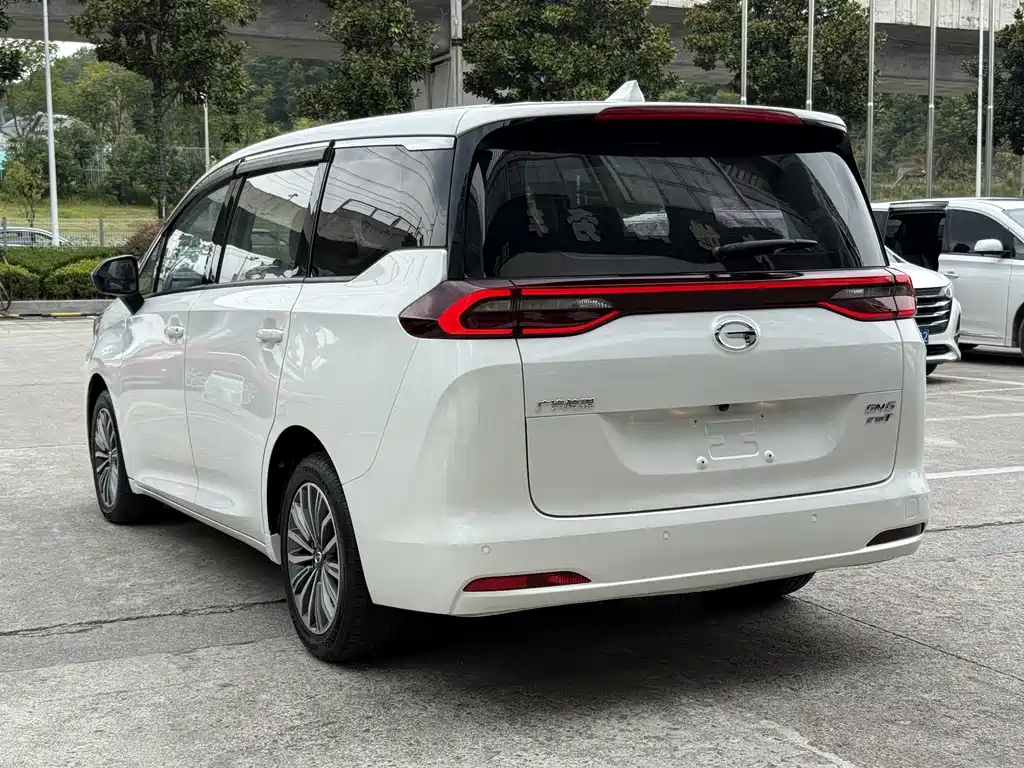 GAC Motor Trumpchi M6 — фото 8