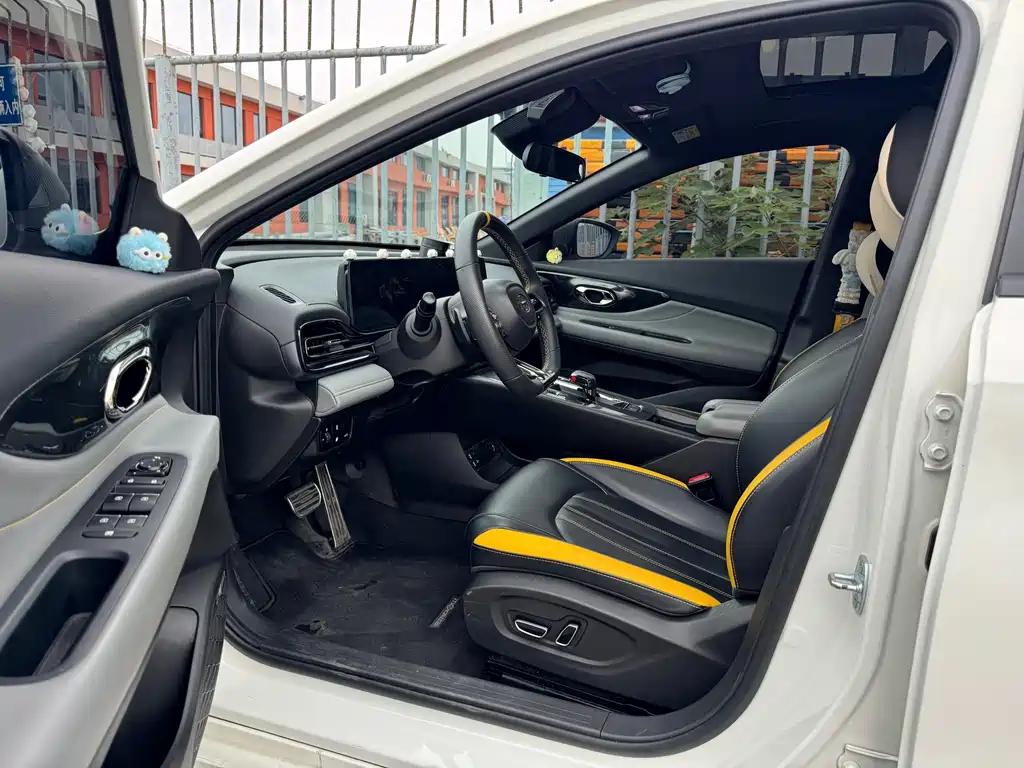 GAC Motor Shadow Leopard — фото 4