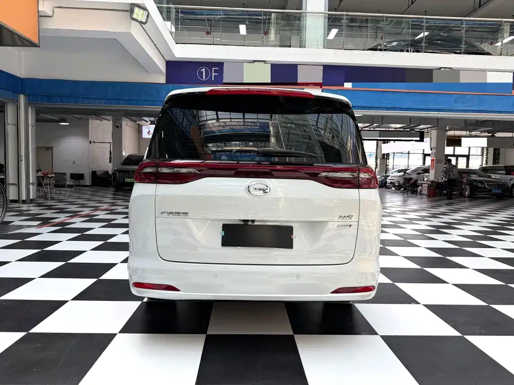 GAC Motor Trumpchi M6 — фото 14