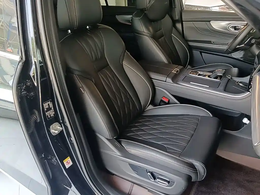 GAC Motor Trumpchi GS8 — фото 25