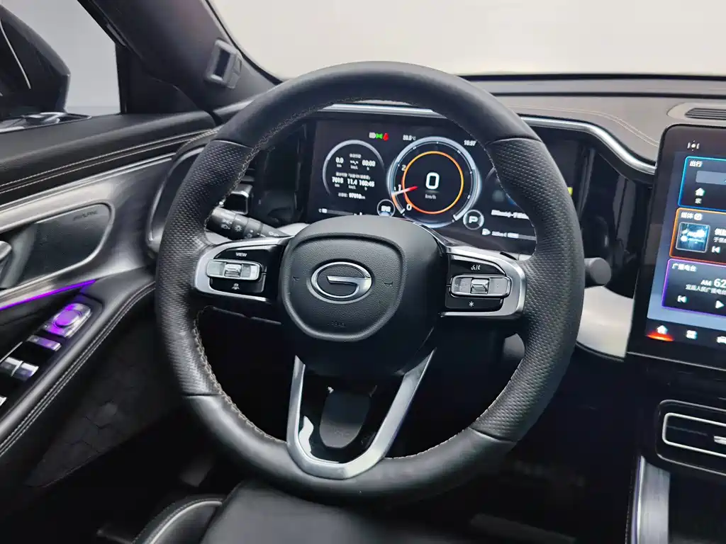 GAC Motor Trumpchi GS8 — фото 20