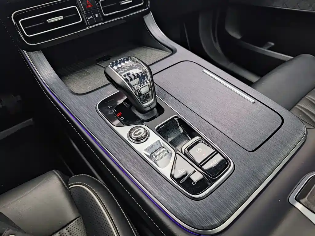 GAC Motor Trumpchi GS8 — фото 23