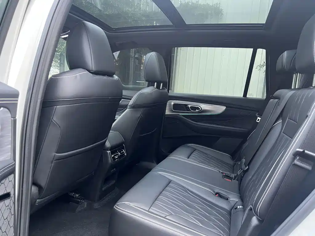 GAC Motor Trumpchi GS8 — фото 6
